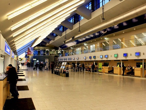 Passengers arriving in Estonia from European states required to self-quarantine