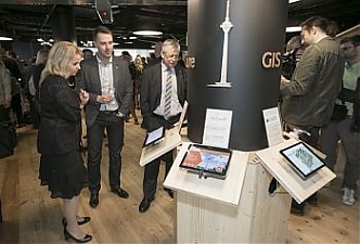 Presenting the e-estonia.com Showroom. Photo: president.ee