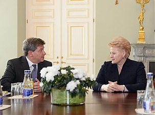 Guy Ryder and Dalia Grybauskaite. Vilnius, 17.09.2014. Photo: lrp.lt