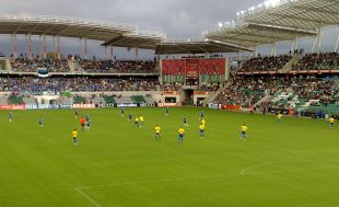 150422_sport_stadion_ee_match.jpg