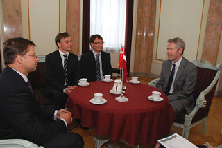 Valdis Dombrovskis  and Uffe Otto Wolffhechel. Riga, 25.08.2010.