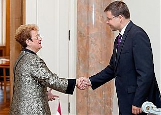 Andrea Wiktorin and Valdis Dombrovskis. Riga, 22.08.2012. Photo: flickr.com