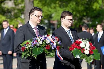 Petr Nečas and Valdis Dombrovskis. Riga, 17.05.2013. Photo: flickr.com