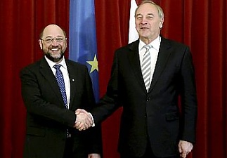 Martin Schulz and Andris Berzins. Riga, 4.12.2014. Photo: president.lv