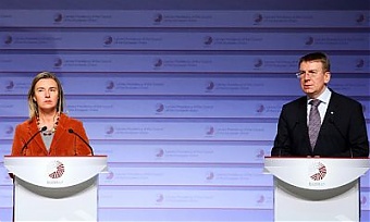 Federica Mogherini and Edgars Rinkevics. Riga, 8.01.2015. Photo: am.gov.lv