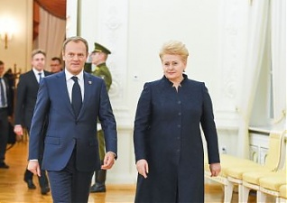 Donald Tusk and Dalia Grybauskaite. Vilnius, 14.01.2015. Photo: lrp.lt