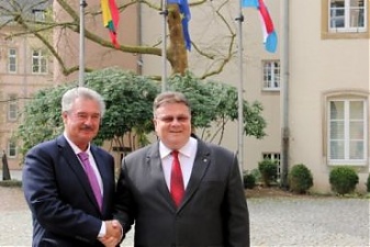 Jean Asselborn and Linas Linkevicius. Luxembourg, 17.04.2015. Photo: urm.lt 