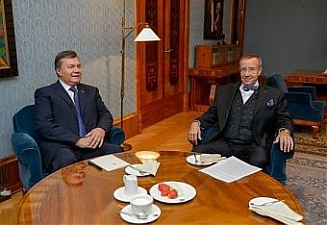 Viktor Yanukovych and Toomas Hendrik Ilves. Tallinn, 15.10.2013. Photo: president.ee