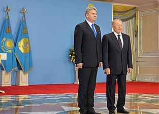 Jaan Reinhold and Nursultan Nazarbayev. Photo: flickr.com
