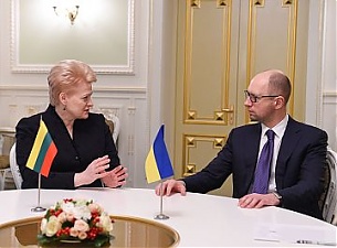 Dalia Grybauskaite and Arseniy Yatsenyuk. Kyiv, 24.11.2014. Photo: lrp.lt Dalia Grybauskaite and Arseniy Yatsenyuk. Kyiv, 24.11.2014. Photo: lrp.lt