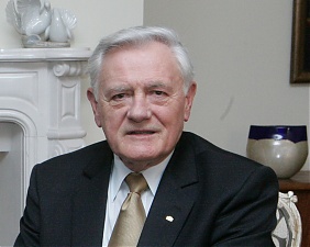 Valdas Adamkus.