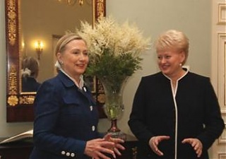Hillary Clinton and Lithuanian President Dalia grybauskaite.