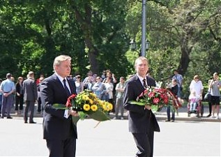 Audronius Azubalis and Edgars Rinkevics. Riga, 28.05.2012.