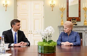 Jaroslav Neverovich and Dalia Grybauskaite. Vilnius, 9.06.2014. Photo: lrp.lt