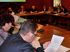 100310_saeima_kreditori.jpg