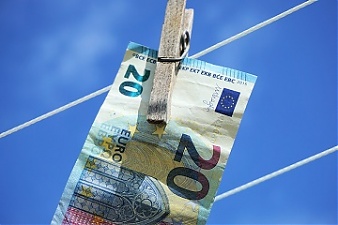 180824_euro_laundering.jpg