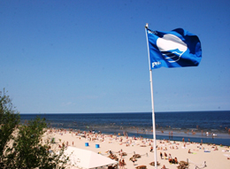 110630_jurmala_flag_plaz.jpg
