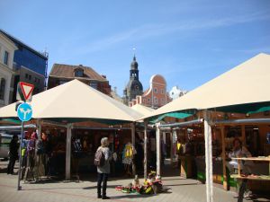 120528_riga_turisti.JPG