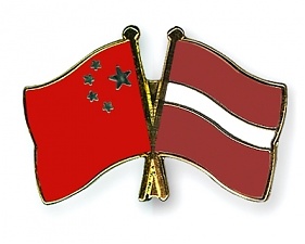 Flag-Pins-China-Latvia.JPG