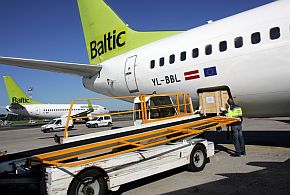 130130_airBaltic_cargo.JPG