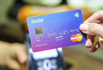 revolut bankas lietuva uždirbti iš prekybos opcionais