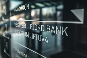200708_fjord_bank.jpg