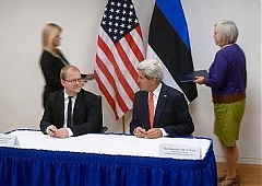 Estonian MFA signed cyber partnership statement with US Secretary of State John Kerry Estonian MFA signed cyber partnership statement with US Secretary of State John Kerry