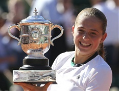 Ostapenko triumphs at French Open Ostapenko triumphs at French Open