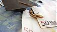 Swedbank temporarily suspends provision of study and student loans