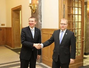 Edgars Rinkevics and Urmas Paet. Riga, 16.02.2012. Photo: flickr.com