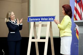 Hillary Clinton and Solvita Aboltina. Riga, 28.06.2012.