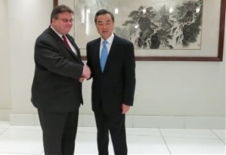 Linas Linkevicius and Wang Yi. Photo: urm.lt Linas Linkevicius and Wang Yi. Photo: urm.lt