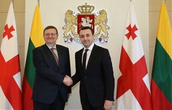 Juozas Bernatonis and  Irakli Garibashvili. Tbilisi, 4.03.2015. Photo: Georgian government