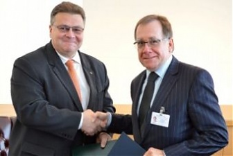 Linas Linkevicius and Murray McCully. New York, 1.10.2015. Photo: urm.lt