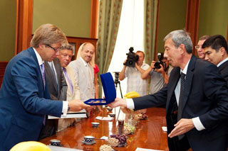 Nils Usakovs and Abdukahar Tuhtayev. Tashkent, 29.07.2010.