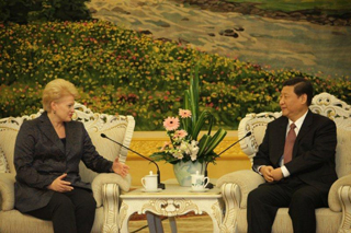 Dalia Grybauskaitė and Xi Jinping. Beijing, 26.10.2010.