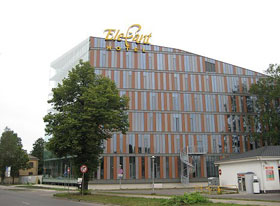 100907_elefant_hotel.jpg 100907_elefant_hotel.jpg