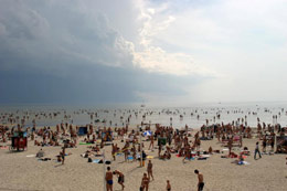 100611_parnu_plaz_beach.jpg