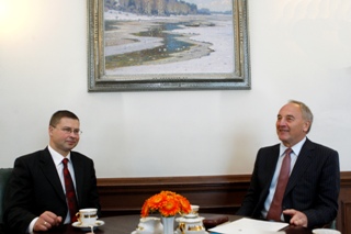 Valdis Dombrovskis and Andris Berzins. Riga, 7.09.201. Photo: president.lv