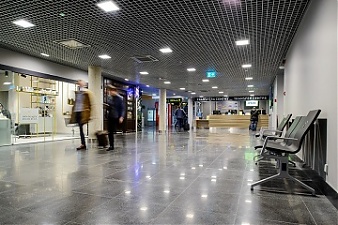 201208_airport.jpg