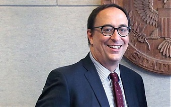 200212_us.jpg 200212_us.jpg