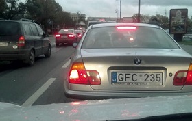 171123_lit_ukr_car.jpg