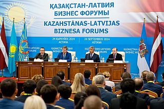 На Казахстанско-Латвийском бизнес-форуме. Фото: riga.lv
