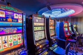 180508_casino.jpg 180508_casino.jpg