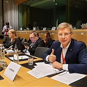 Ушаков готов участвовать во внеочередных выборах Рижской думы Ушаков готов участвовать во внеочередных выборах Рижской думы