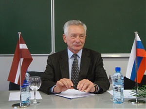 Станислав Бука.