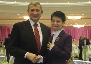 Оярс Спаритис и Светлана Артикова, зампредседателя Центризбиркома Узбекистана.