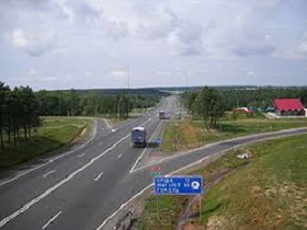 180803_belarus_road.jpg