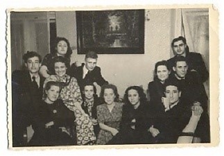 На студенческой вечеринке, 1950 г.