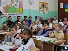 Министр образования дает 4 года для перевода всех школ на латышский язык Министр образования дает 4 года для перевода всех школ на латышский язык